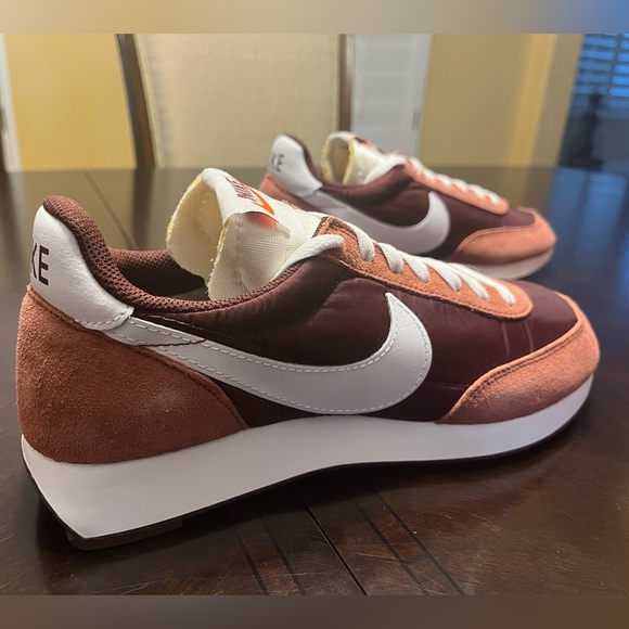 nike air tailwind 79 burgundy